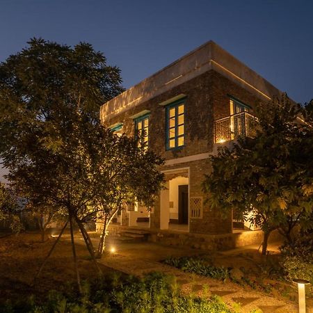 גורגאון Lohonostays Library Sadhrana Bagh מראה חיצוני תמונה