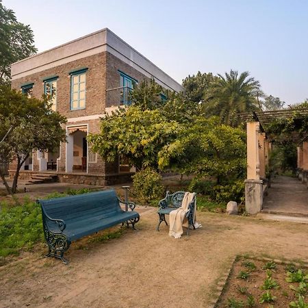 גורגאון Lohonostays Library Sadhrana Bagh מראה חיצוני תמונה
