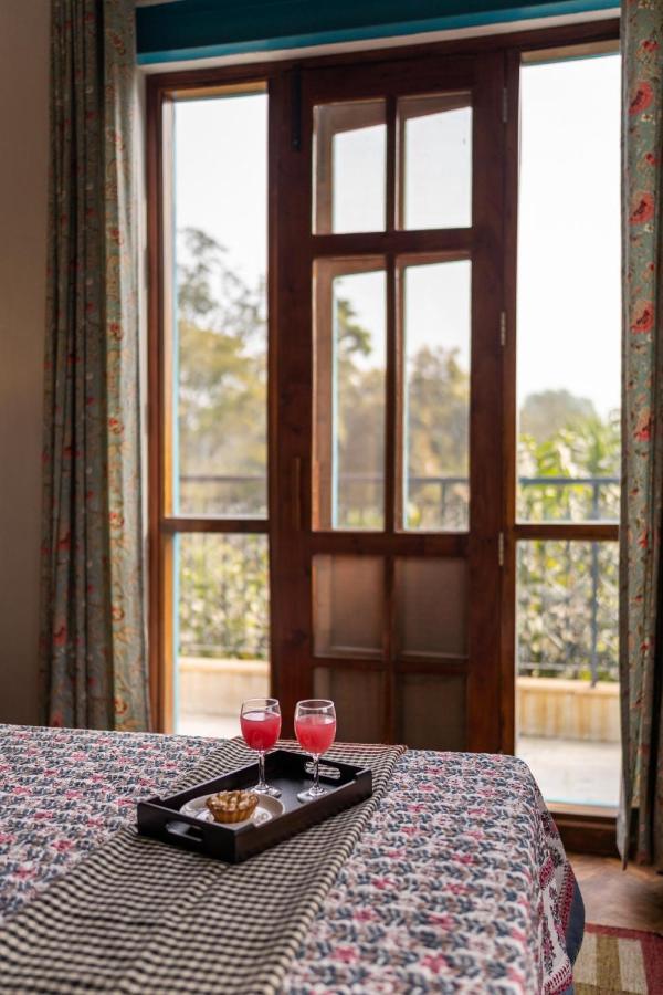 גורגאון Lohonostays Library Sadhrana Bagh מראה חיצוני תמונה